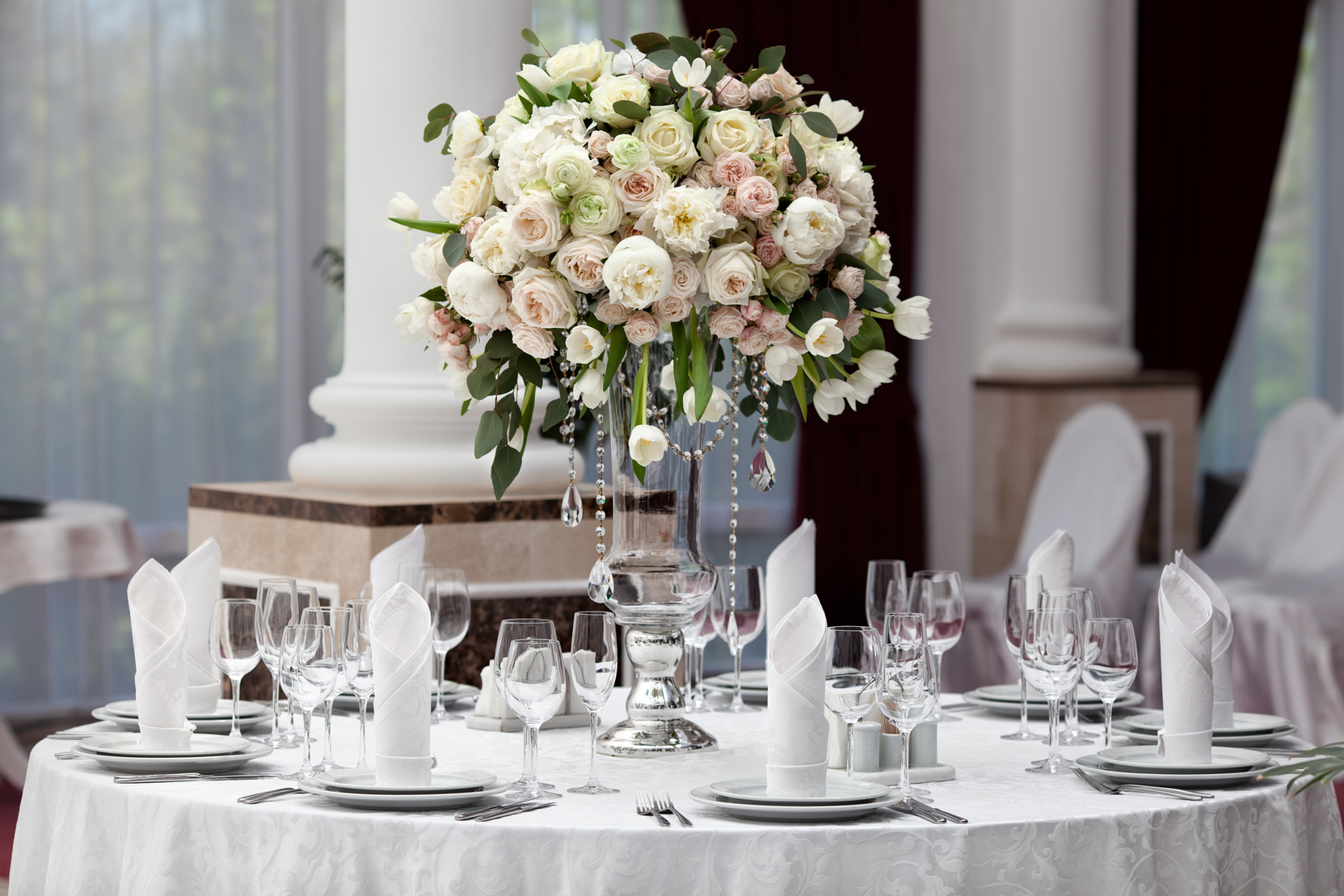 Table setting at a luxury wedding reception